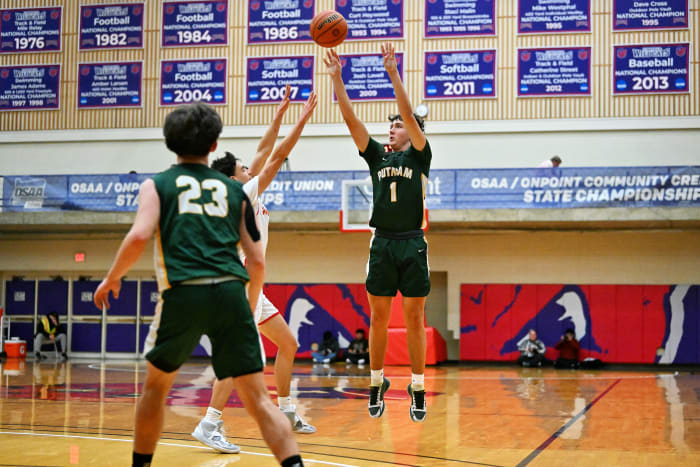 a Putnam North Eugene 5A Oregon boys basketball quarterfinal 2024 Leon Neuschwander 21
